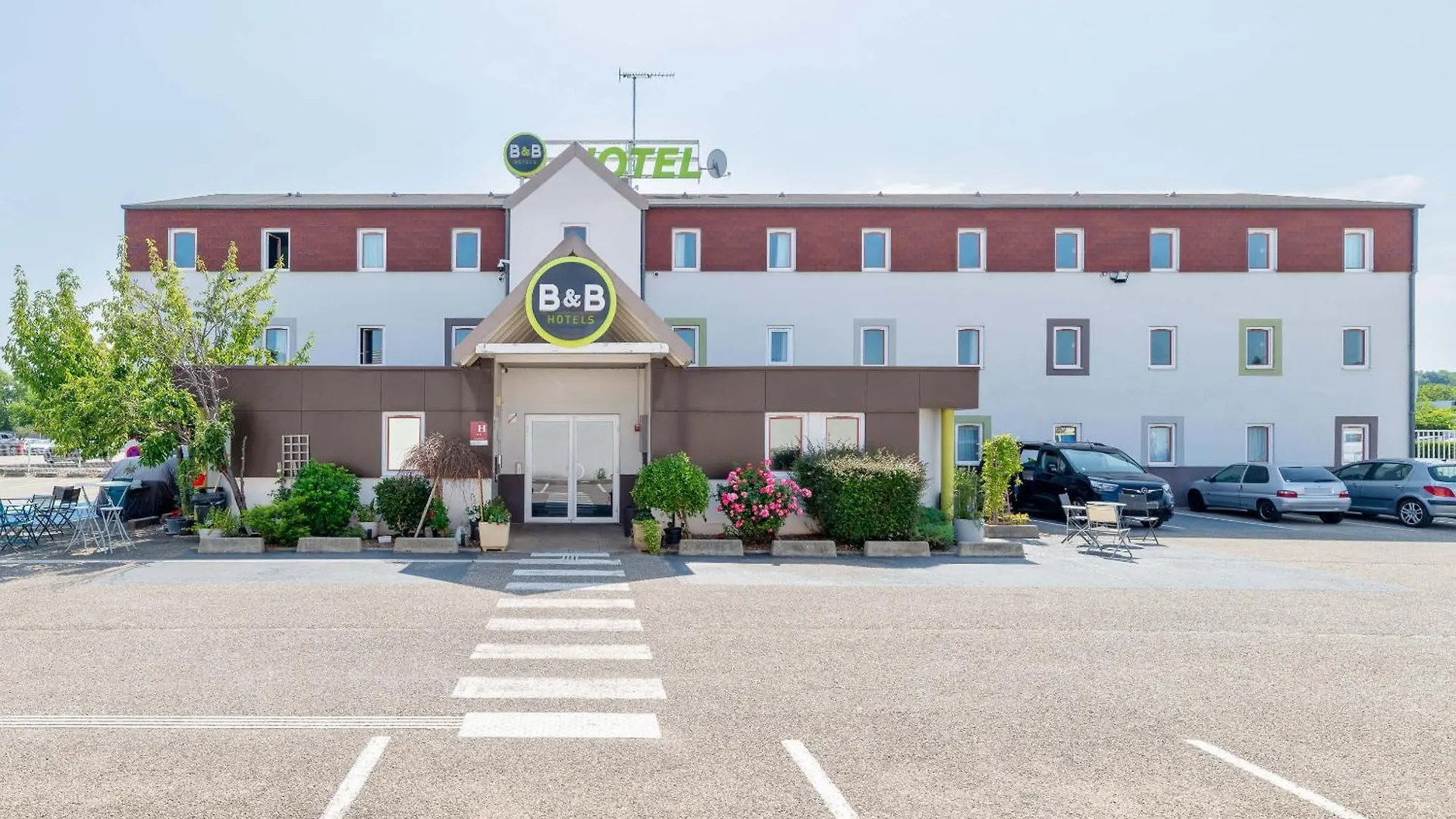 B&B Hotel Lyon Saint-Bonnet Mi-Plaine