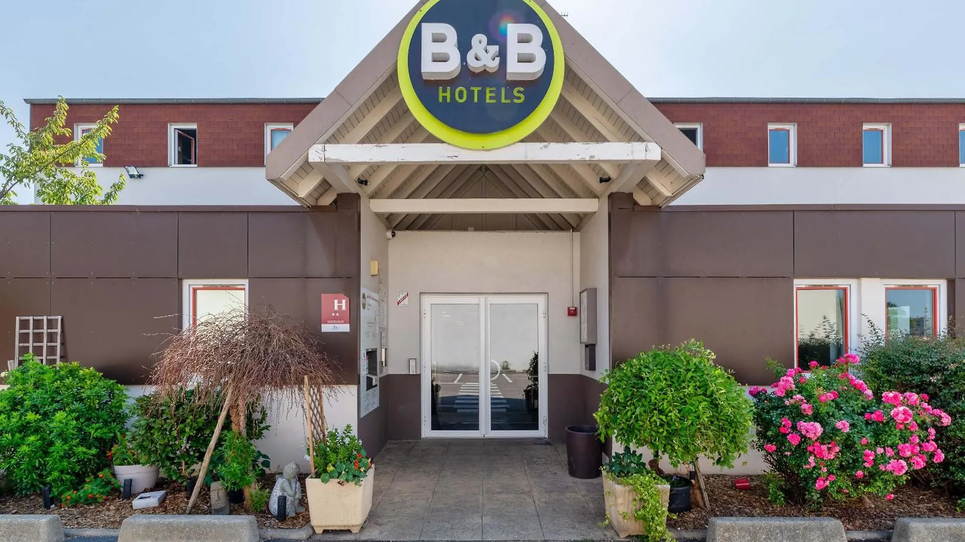 B&B Hotel Lyon Saint-Bonnet Mi-Plaine  Saint-Bonnet-de-Mure